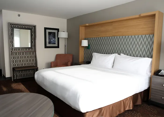 Hotel O'hare Area By Ihg