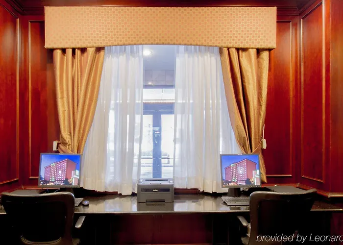 Hotel O'hare Area By Ihg
